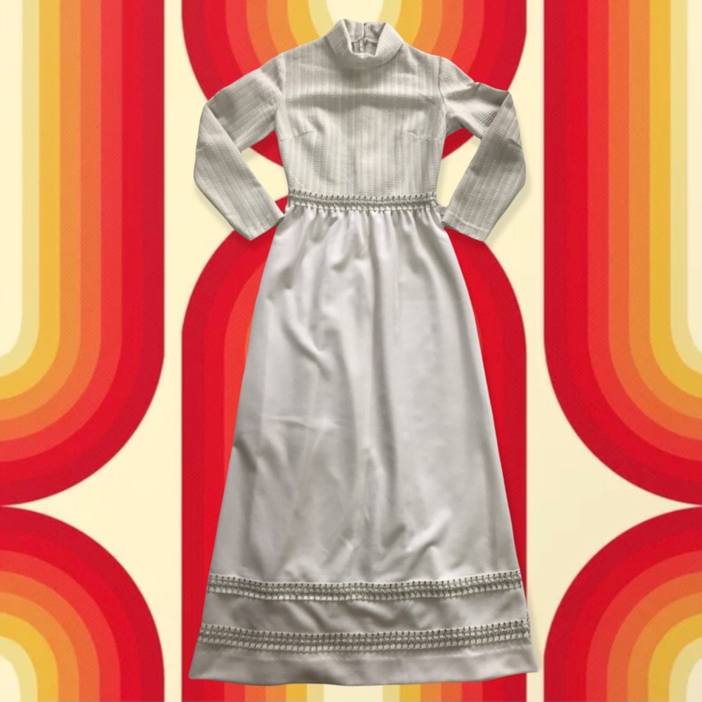 70’s Vintage Vicky Vaughn White Formal Maxi Dress